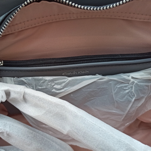 Calvin Klein Chrissy Tote. Genuine with tags. Unused - Picture 4 of 8